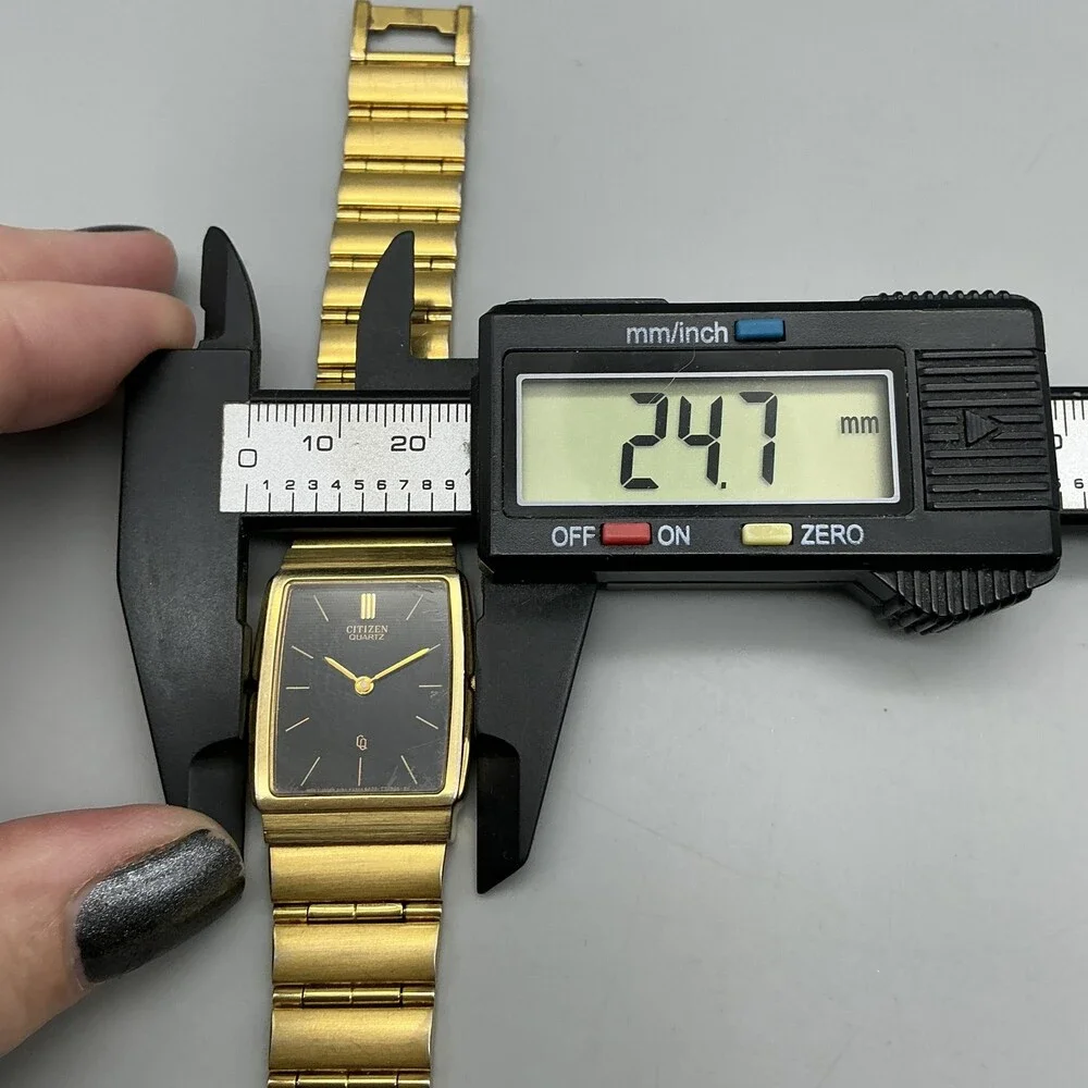 Vintage Citizen 6020 Mens Watch 25mm Black Dial Gold Tone Bracelet For Parts